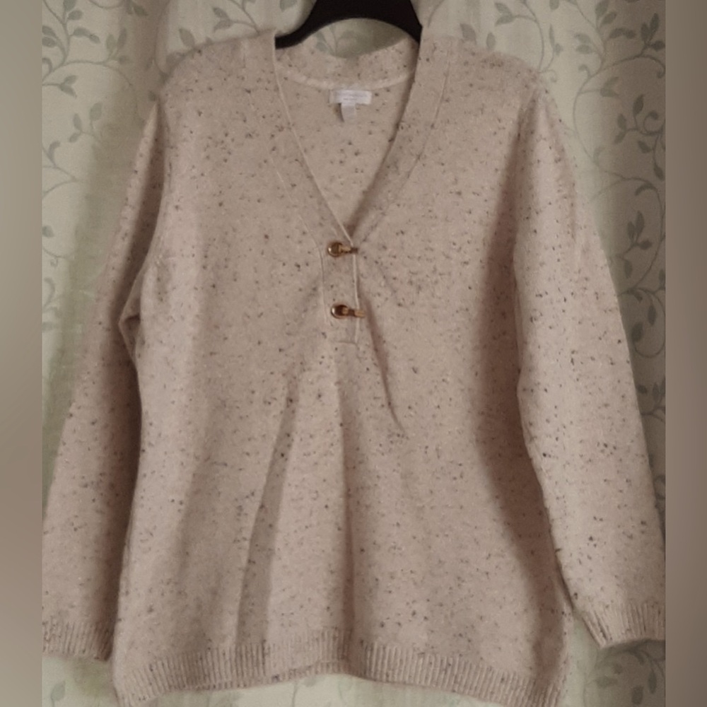 2x cream sweater with gold accents